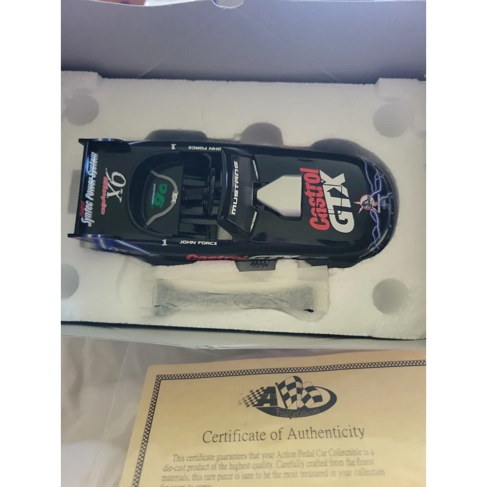 2000 John Force Funny Car Limited Edition 9x Champion Castrol GTX